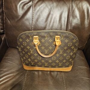 Monogram Louis Vuitton handbag